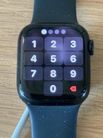 Apple Watch series 8  41 mm beschikbaar voor biedingen
