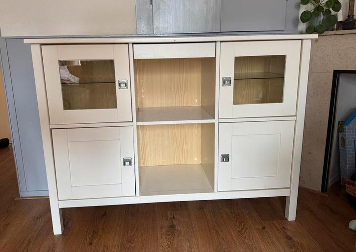 Fijn dressoir met veel opbergruimte, Huis en Inrichting, Kasten | Vitrinekasten, Gebruikt, Minder dan 100 cm, 100 tot 150 cm, 25 tot 50 cm