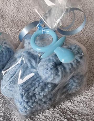 geboorte bedankjes, 47 paar slofjes  beschikbaar voor biedingen