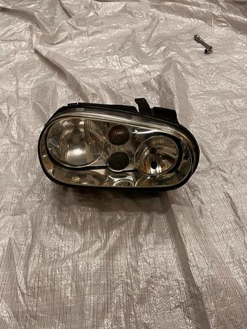 Golf mk4 koplamp rechts beschikbaar voor biedingen