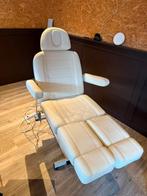 Elektrisch verstelbare behandelstoel, Ophalen, Kunststof, Gebruikt, Wit