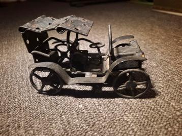 Vintage Metalen Auto Model beschikbaar voor biedingen
