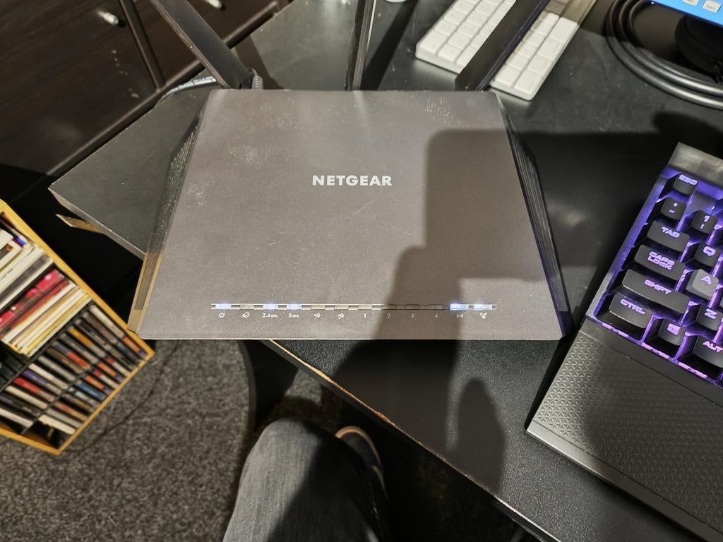 Netgear R7000 nighthawk, Computers en Software, Routers en Modems, Ophalen of Verzenden, Gebruikt, Router, Netgear