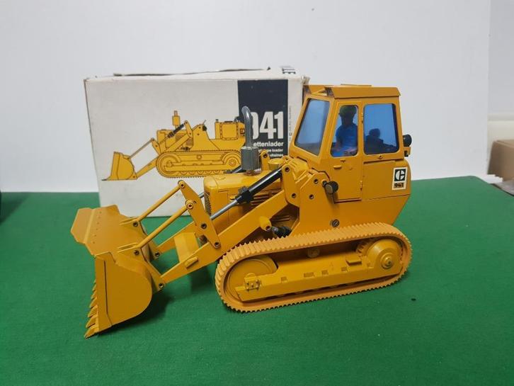 Caterpllar 941 rupslader NZG 1/25, Hobby en Vrije tijd, Modelauto's | 1:24, Zo goed als nieuw, Overige typen, Overige merken, Ophalen of Verzenden