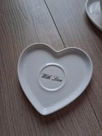 Riviera Maison Kop en Schotel Hartvorm, Keramiek, Ophalen of Verzenden, Zo goed als nieuw, Overige stijlen