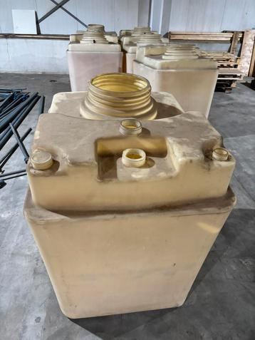 Wateropslag tank 1000 liter 6x stuks beschikbaar voor biedingen