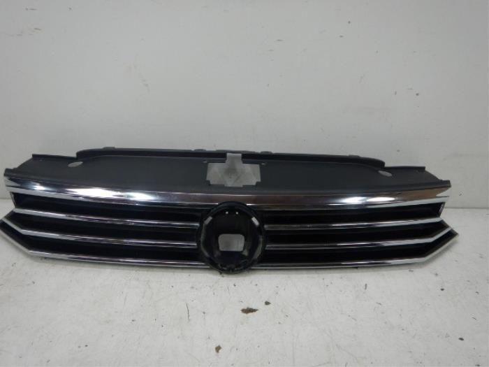 VW Passat B8 Grille Chrome, Auto-onderdelen, Overige Auto-onderdelen, Gebruikt, Ophalen of Verzenden
