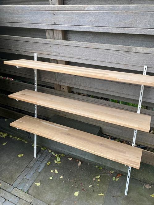 IKEA ophangrails + 3 planken (100cm breed), Huis en Inrichting, Woonaccessoires | Wandplanken en Boekenplanken, Zo goed als nieuw