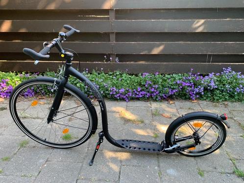 Kickbike Sport G4 step matzwart maar paar keer mee gestept, Fietsen en Brommers, Steps, Nieuw, Kickbike, Ophalen