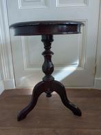 Houten wijn tafeltje, kleine ronde tafel, bijzet tafel, Huis en Inrichting, Woonaccessoires | Zuilen en Pilaren, Ophalen, Gebruikt