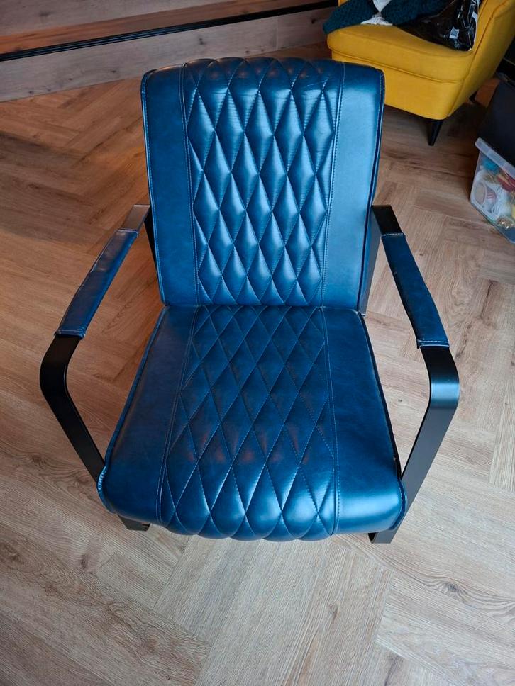 Donkerblauwe fauteuil, Huis en Inrichting, Fauteuils, Gebruikt, 50 tot 75 cm, 75 tot 100 cm, Ophalen