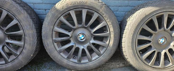 originele bmw 19 inch velgen met winterbanden zwart, Auto-onderdelen, Banden en Velgen, Banden en Velgen, Winterbanden, 19 inch
