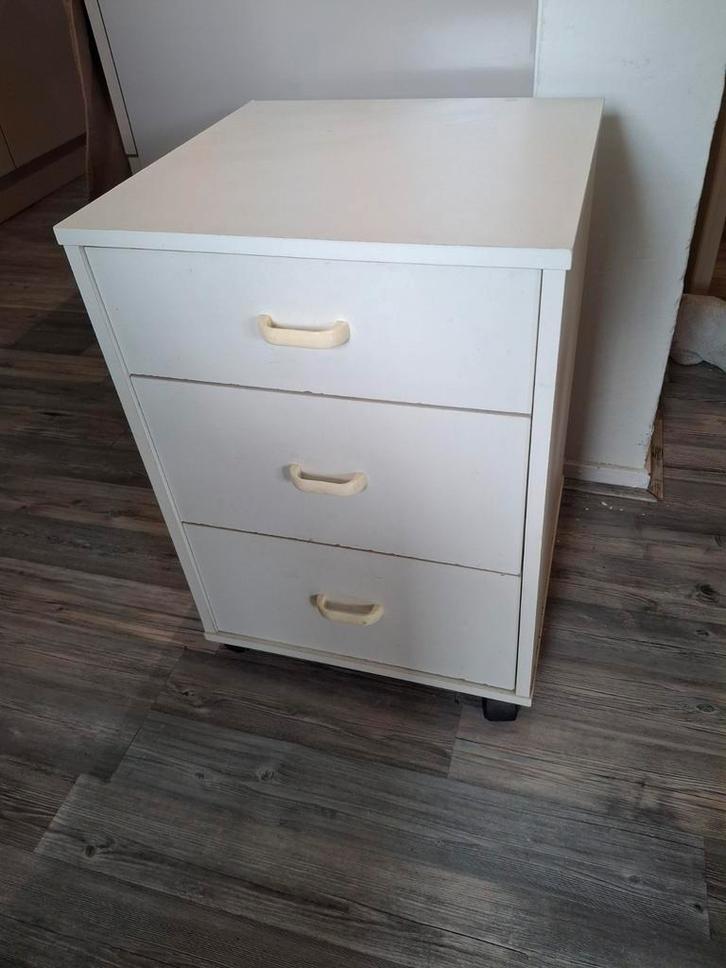 Witte ladekast op wielen, Huis en Inrichting, Kasten | Ladekasten, Gebruikt, Minder dan 100 cm, Minder dan 50 cm, 25 tot 50 cm
