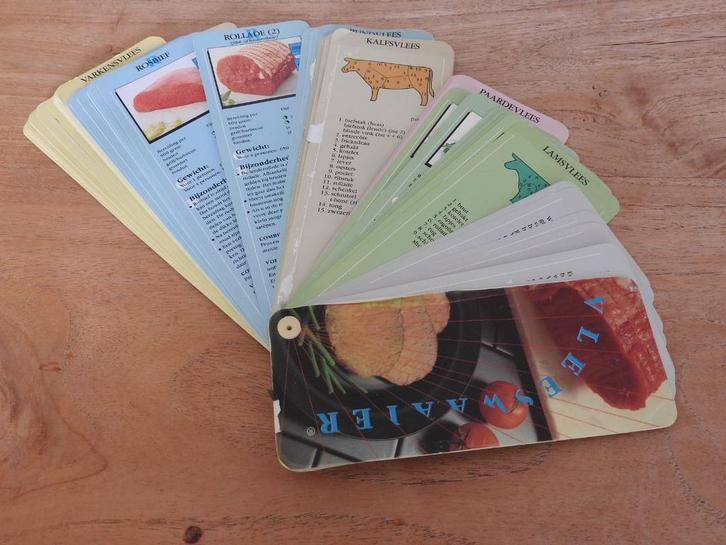 Vleeswaaier AH om diverse vleessoorten goed te bereiden., Boeken, Kookboeken, Gelezen, Ophalen of Verzenden