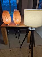 Tafellamp Böja (x2) & Staanlamp Lauters van ikea te koop!, Huis en Inrichting, Lampen | Tafellampen, Ophalen, Zo goed als nieuw