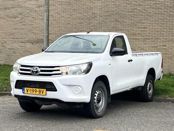 Toyota HiLux 2.4 D-4D-F Comfort beschikbaar voor biedingen