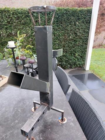 ROCKET STOVE (buiten kachel) beschikbaar voor biedingen