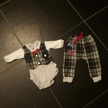 dooppakje voor jongentje, maar 1x gedragen, als nieuw beschikbaar voor biedingen