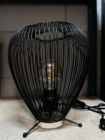 Decorative black desk lamp  beschikbaar voor biedingen