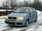 Fiat Punto 1.2 3DR AUT 2004 Blauw, Auto's, 4 cilinders, Origineel Nederlands, Particulier, 1000 kg