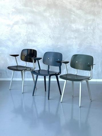 Revolt stoelen 4x Friso Kramer armstoelen Ahrend prijs p/.st beschikbaar voor biedingen