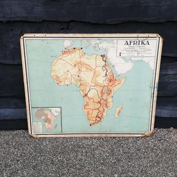 Schoolplaat Afrika beschikbaar voor biedingen