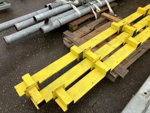 Bescherm rail afscherming staal ( 236 ), Doe-het-zelf en Verbouw, IJzerwaren en Bevestigingsmiddelen, Gebruikt, Overige typen