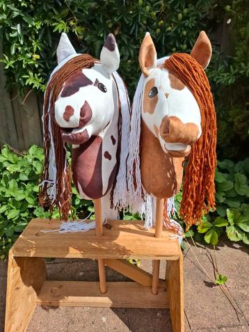 Nieuwe bonte hobbyhorse op voorraad, hobby horse, stokpaard  beschikbaar voor biedingen