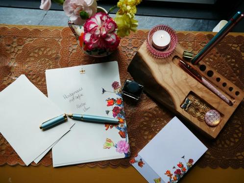 Unieke handgemaakte houten organizer – massief hout, met nat, Huis en Inrichting, Woonaccessoires | Overige, Nieuw, Ophalen of Verzenden