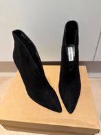 Steve Madden Suède Enkellaarsjes - Maat 38 - Nieuw!, Kleding | Dames, Schoenen, Zwart, Steve Madden, Nieuw, Ophalen of Verzenden