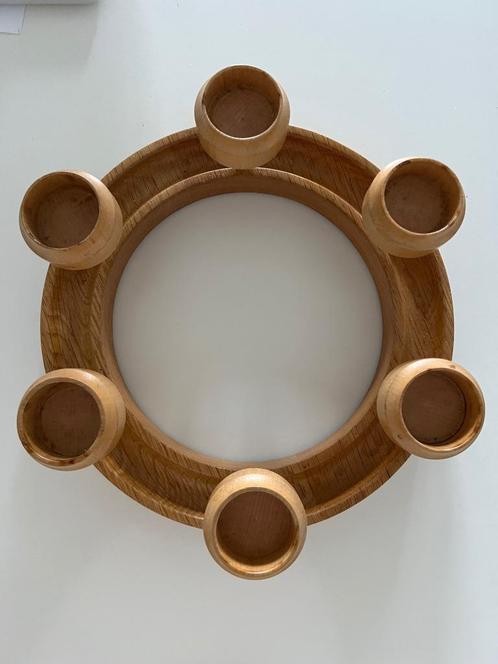 Houten kandelaar - Scandinavisch design - krans, Huis en Inrichting, Woonaccessoires | Kandelaars en Kaarsen, Gebruikt, Kandelaar