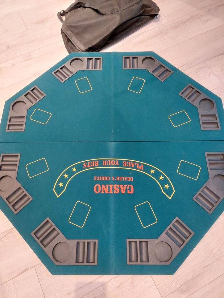 Pokertafel 121x121cm met hoes, Hobby en Vrije tijd, Gezelschapsspellen | Bordspellen, Ophalen