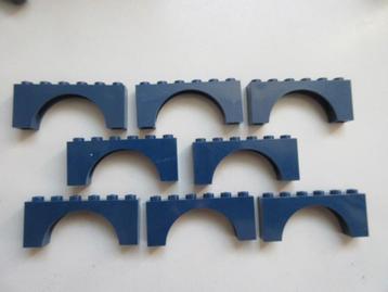 nr. 7960, 8 Donkerblauwe boogstenen, Arch 1x6x2 beschikbaar voor biedingen