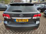 Toyota Avensis Wagon 1.8 VVT-i Dynamic Business (bj 2012), Auto's, Origineel Nederlands, Te koop, Zilver of Grijs, 147 pk