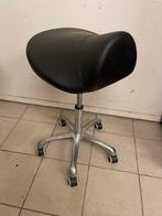 zwarte, ergonomische zadelkruk op wielen, Ophalen of Verzenden, Zo goed als nieuw