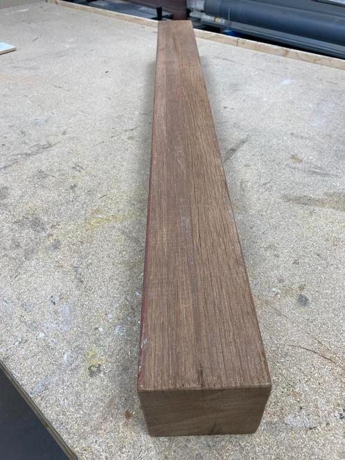 Meranti hardhouten balk 110x110x1750, Tuin en Terras, Palen, Balken en Planken, Zo goed als nieuw, Balken, 250 cm of meer, Ophalen
