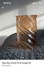 Vaas sjiek luxe beige bruin glas 19 bij 29, Overige kleuren, Ophalen of Verzenden, Minder dan 50 cm, Glas