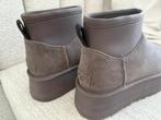 Uggs classic mini dipper, Kleding | Dames, Schoenen, Bruin, Lage of Enkellaarzen, Nieuw, Ophalen of Verzenden