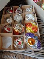 11 Oude Glazen Kerstballen Bloemenmandjes  ** Mimosa **, Ophalen of Verzenden, Zo goed als nieuw