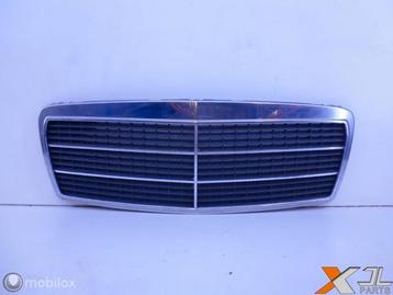 E-KLASSE W210 GRILLE ELEGANCE  ORIGINEEL GEBR. A2108800083 beschikbaar voor biedingen