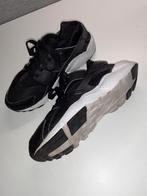 Nike schoenen  maat 40 zwart, Ophalen of Verzenden, Zo goed als nieuw, Zwart