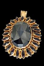 Prachtige  Gouden Hanger & Broche met facetgeslepen Granaat, ., Ophalen of Verzenden, Zo goed als nieuw, .