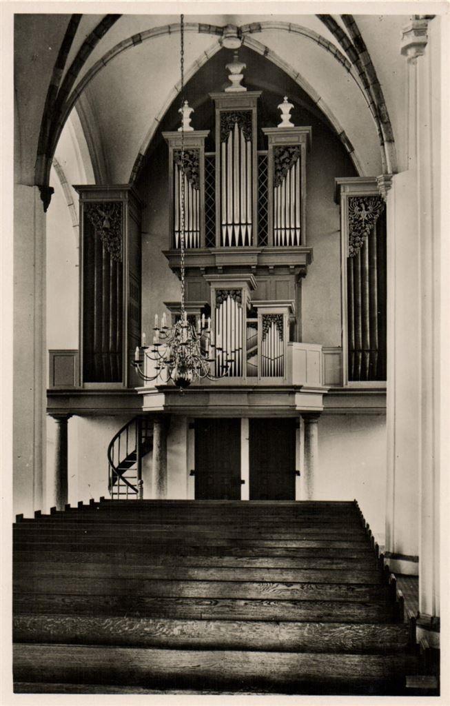 Interieur Grote Kerk, Doetinchem - 1953 gelopen, Verzamelen, Ansichtkaarten | Nederland, Ongelopen, Gelderland, Voor 1920, Ophalen of Verzenden