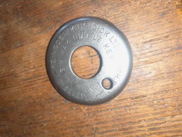 Oude retro spaakspanner spaken spanner  beschikbaar voor biedingen