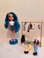 Mooie Rainbow High Pop met Kledingrek + accessoires., Verzamelen, Ophalen of Verzenden, Zo goed als nieuw, Pop