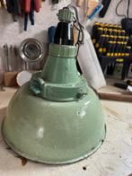 Vintage USSR Fabriekslamp - Groen Metaal, Huis en Inrichting, Ophalen, Gebruikt