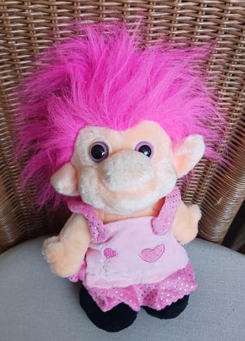 Trol knuffel met roze haren beschikbaar voor biedingen