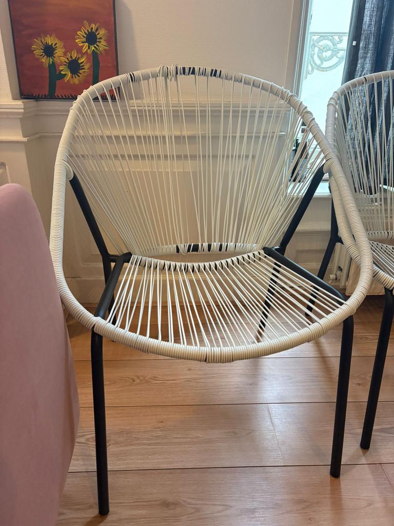 White Chair, Ophalen, Zo goed als nieuw, Wit, Vier