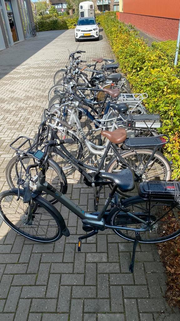 8 fietsen. Partij fietsen opknappers, Fietsen en Brommers, Fietsen | Dames | Damesfietsen, Zo goed als nieuw, Ophalen of Verzenden