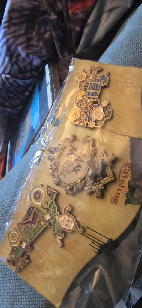 Efteling Max en Moritz Speldjes Set - Nieuw in Verpakking, Verzamelen, Efteling, Nieuw, Button of Speldje, Ophalen